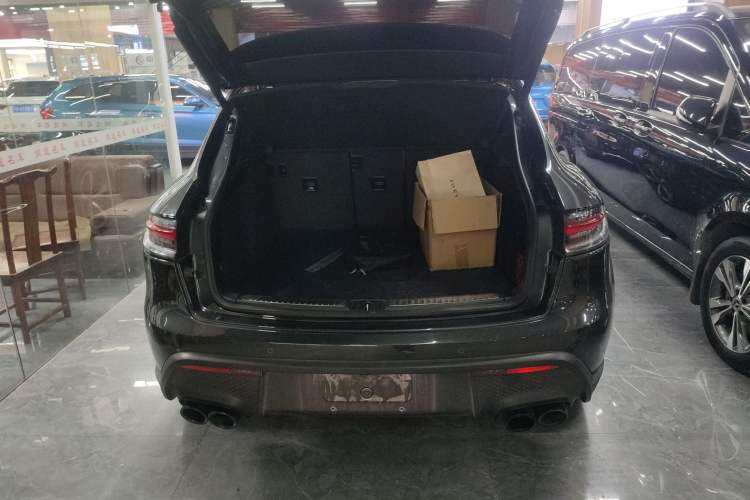 Used Porsche Macan 2023 Macan S 2.9T
