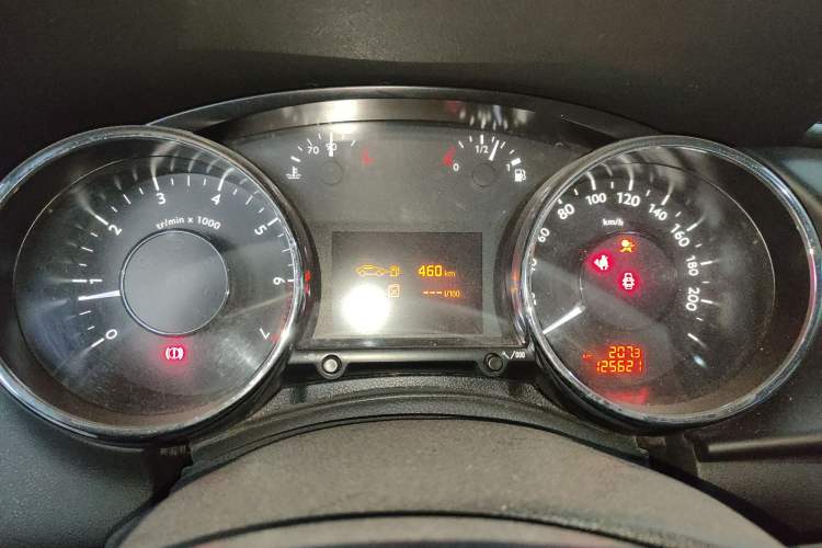 Used Peugeot 3008 2016 2.0L Manual Classic Edition