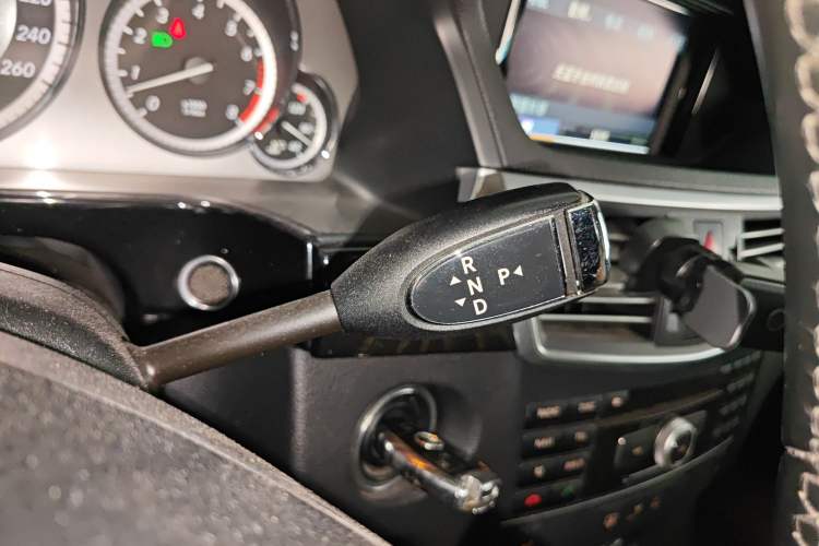 Used Mercedes-Benz E-Class 2011 E 300 L Fashion Prestige Model