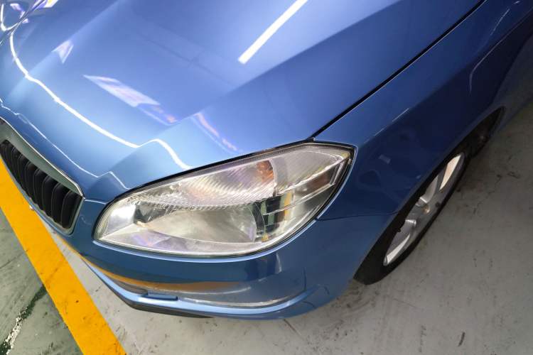 Used Skoda Fabia 2014 1.4L Automatic Crystal Edition