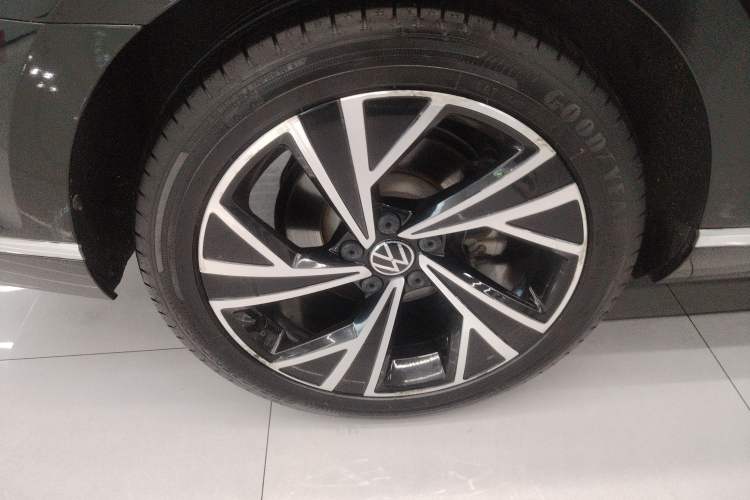 Used Volkswagen Magotan 2020 330TSI DSG Luxury Edition Exterior 5