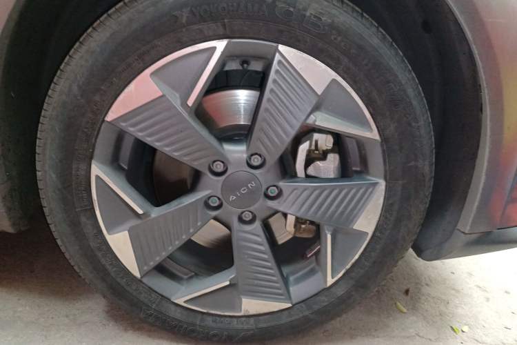 Used AION Y 2022 70 Intelligent Edition Lithium Iron Phosphate
