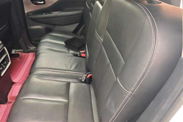 Used Nissan Murano 2021 2.5L XL Two-Wheel Drive Smart Connect Luxury Edition Left Rear Seat