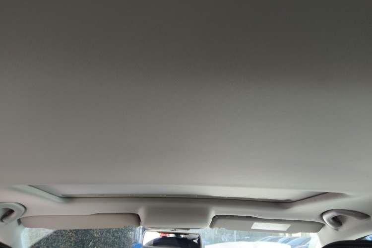 Used Skoda Rapid Spaceback 2016 Revised 1.6L Automatic Chuanxing Version Headliner