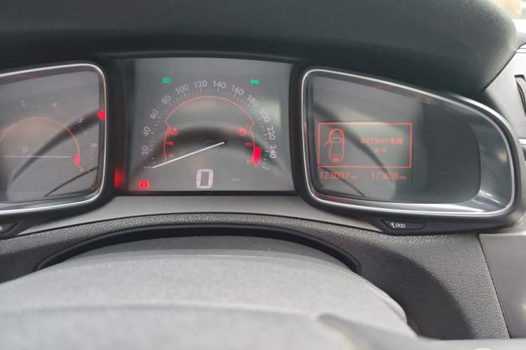 Used DS 5LS 2014 1.6T Elegant Version THP160