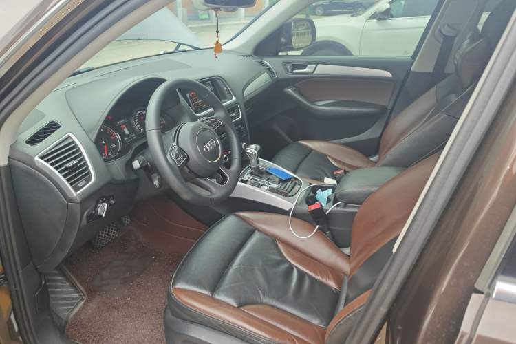 Used Audi Q5 2018 Collector's Edition 40 TFSI Technology Model