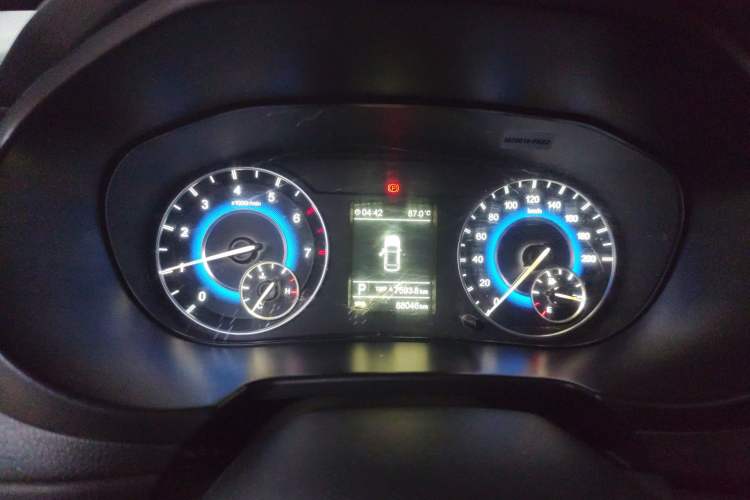 Used Dongfeng Fengon S560 2018 1.8L CVT Elite Model 7 Seats Instrument Cluster