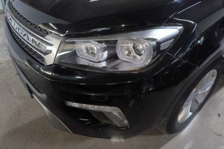 Used CHANGAN CS75 2016 1.5T Manual FENGSHANG Model Left Front Headlight