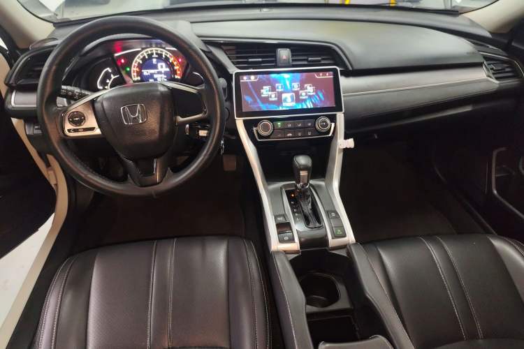 Used Honda Civic 2016 180TURBO CVT Comfort Version
