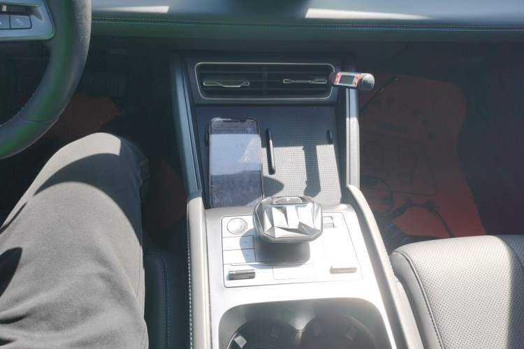 Used BYD Qin L 2024 DM-i 80KM Leading Model Gear Lever