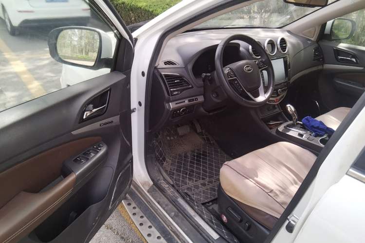 Used BYD S7 2015 2.0T Upgraded Automatic Flagship Version