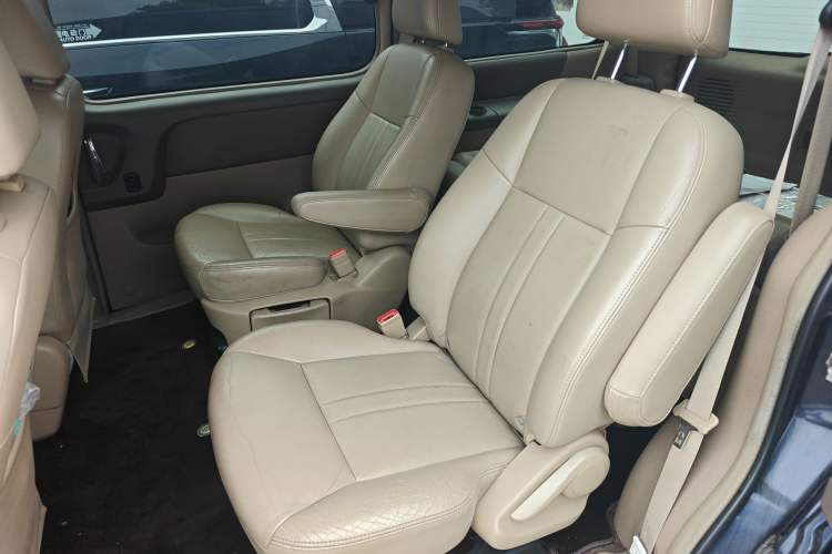 Used Buick GL8 2011 2.4L LT Executive Edition
