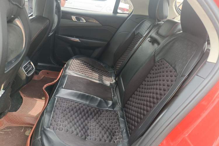 Used Lynk & Co 02 2018 1.5T DCT Two-Wheel Drive Sporty Version China V Standard Left Rear Seat