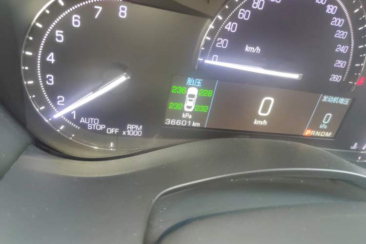 Used Cadillac ATS-L 2017 28T Fashion Edition Odometer Close Up