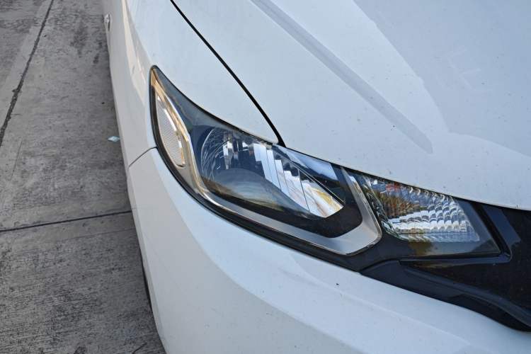 Used Honda Fit 2016 1.5L LX CVT Comfort Model Right Front Headlight