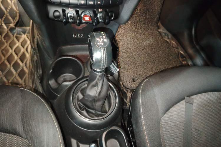 Used MINI MINI 2016 1.2T ONE Pioneer Edition
