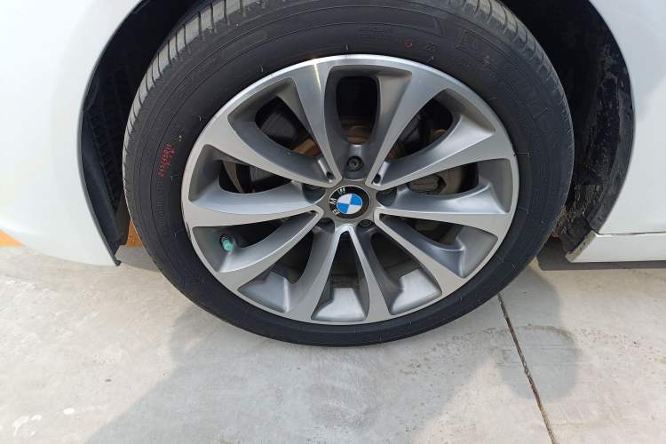 Used BMW 5 Series 2014 525Li Fashion Design Package