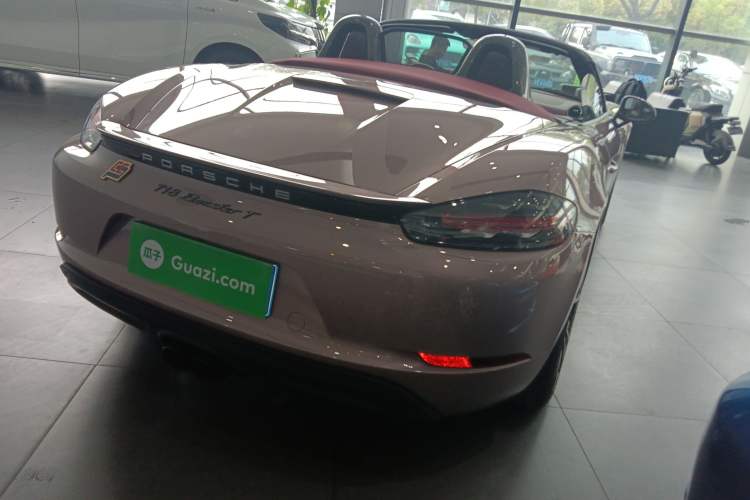 Used Porsche 718 2022 Boxster T 2.0T