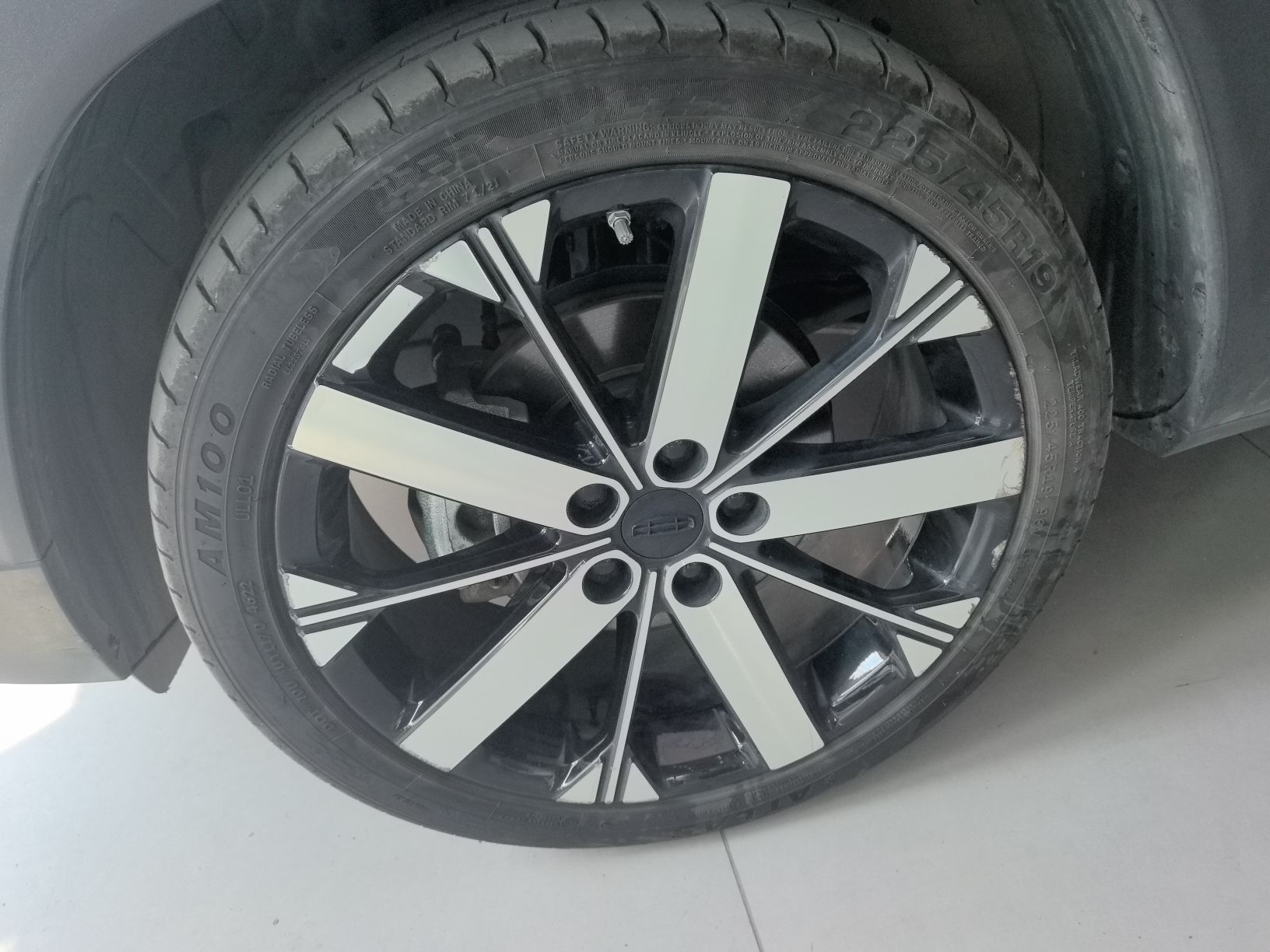 Geely Auto icon 2023 1.5TD Chocolate Smoothie Edition — снимка 10