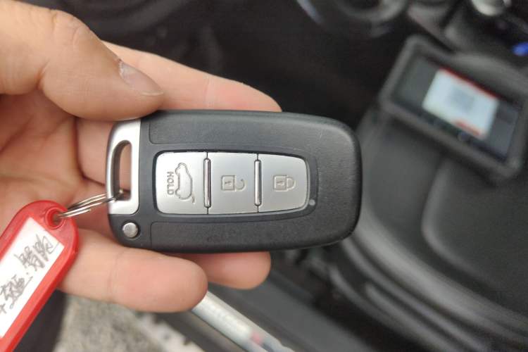 Used Kia Sportage R 2014 2.0L Automatic Two-Wheel Drive GLS Trim
