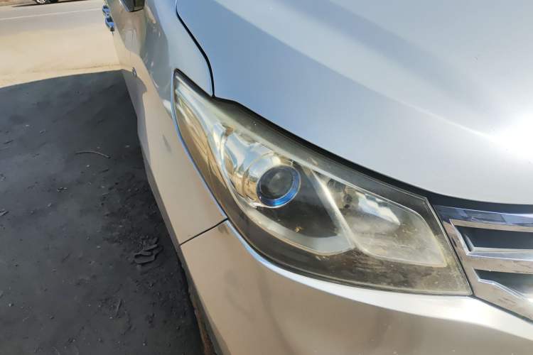 Used SAIC MAXUS G10 2014 2.0T Automatic Elite Edition
