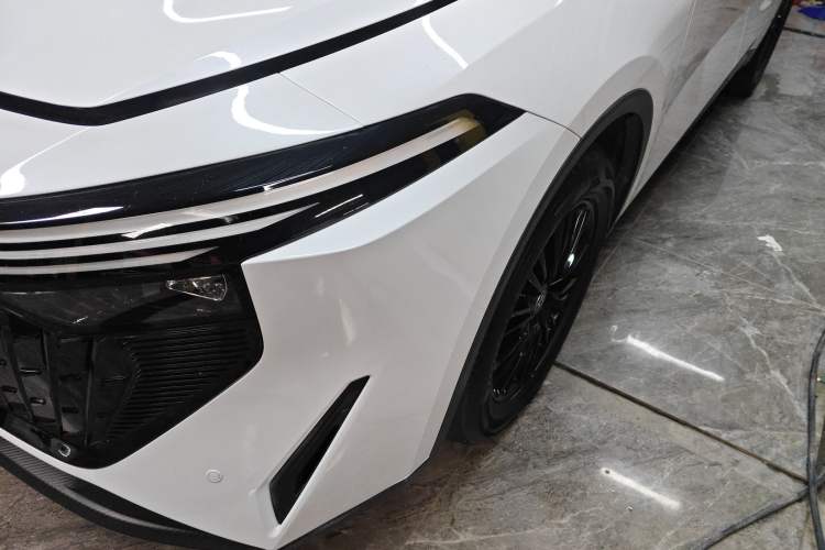 Used Venucia V DD-i 2023 60km iC Version
