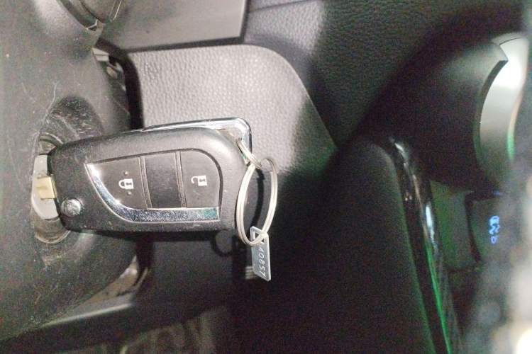 Used Toyota RAV4 2021 2.0L CVT Two-Wheel Drive Urban Edition Vehicle Key