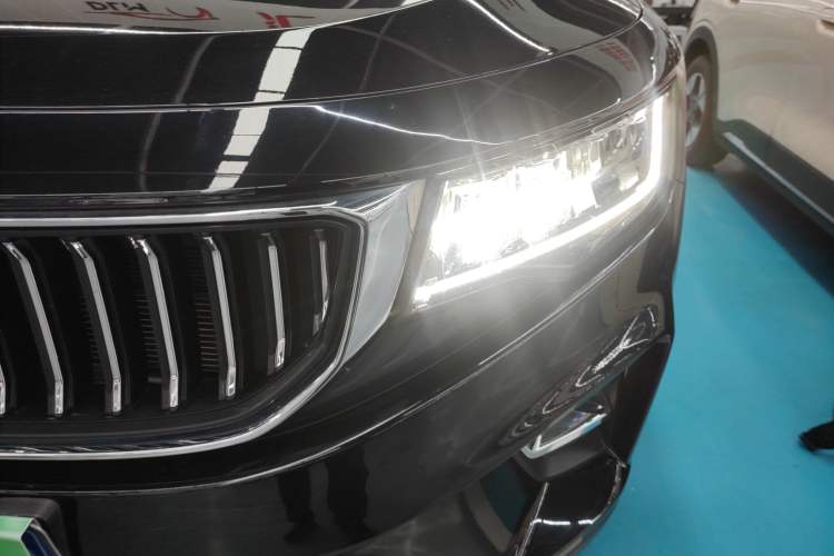 Used Geely Auto Haoyue 2022 1.8TD Automatic Prestige 7-Seater
