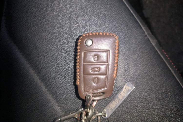 Used Volkswagen Tayron 2022 280TSI Two-Wheel Drive Luxury Smart Connectivity Version
