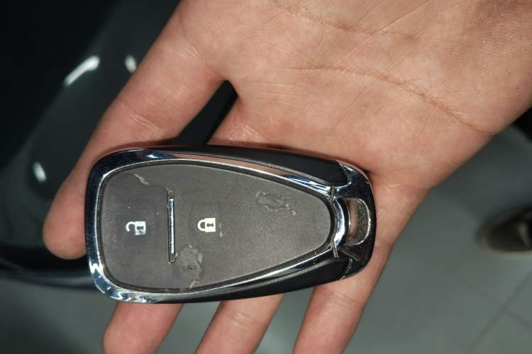 Used Chevrolet Orlando 2019 Redline 530T Automatic Enjoyment Version (5+2 Seating) China VI
