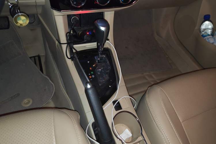 Used Toyota Corolla 2014 1.6L CVT GL Gear Lever