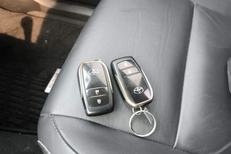 Used Toyota RAV4 2018 2.5L Automatic 4x4 Elite i Edition Vehicle Key