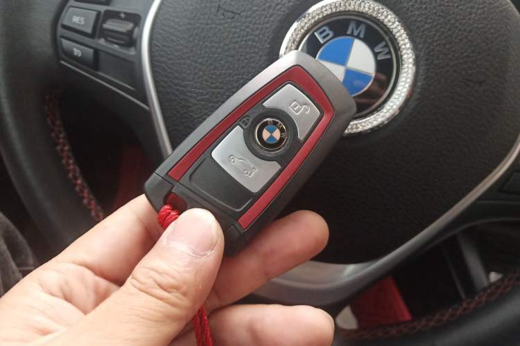 Used BMW 2 Series 2019 225i Convertible Coupe Sports Design Package