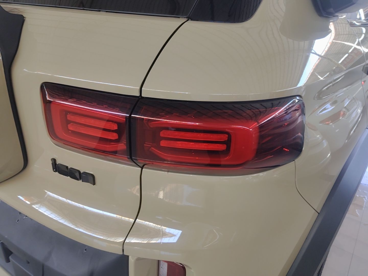 Geely Auto Cowboy 2025 1.5TD Fun-Offroad Version — снимка 9