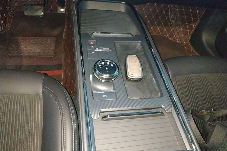 Used Ford EVOS 2022 EcoBoost 245 Style Edition Gear Lever