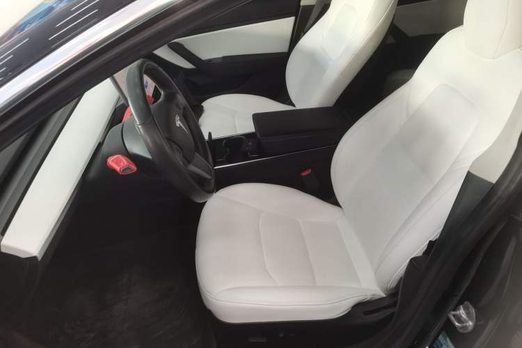 Used Tesla Model 3 2019 Long-Range Rear-Wheel-Drive Version Left Front Seat