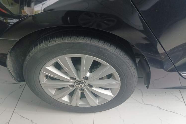 Used Volkswagen Sagitar 2015 1.6L Automatic Comfort Model
