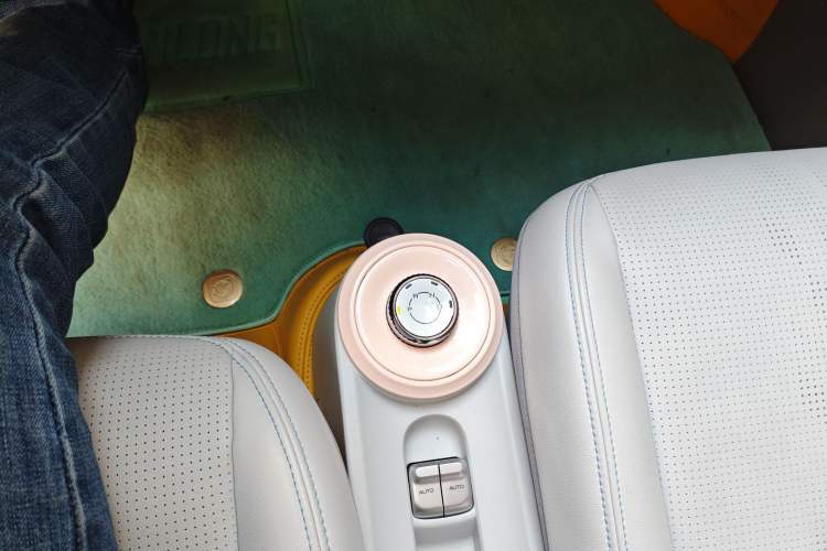 Used Wuling Air ev 2023 - Four Seats - Advanced Edition Gear Lever