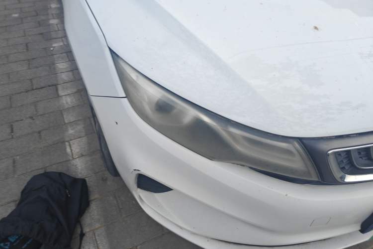 Used Geely Auto Emgrand GL 2018 1.8L Manual Elite Smart Connectivity Version Right Front Headlight