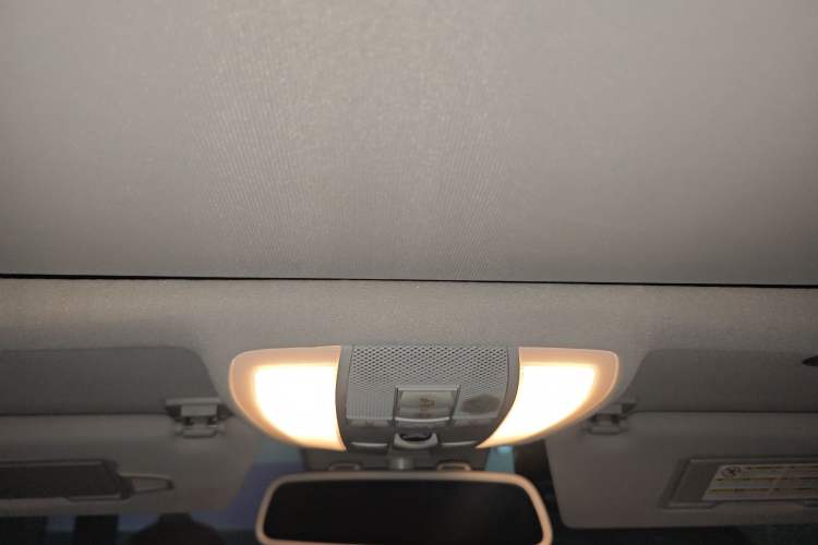 Used Mercedes-Benz GLK-Class 2013 Facelift GLK 300 4MATIC Luxury Edition Headliner