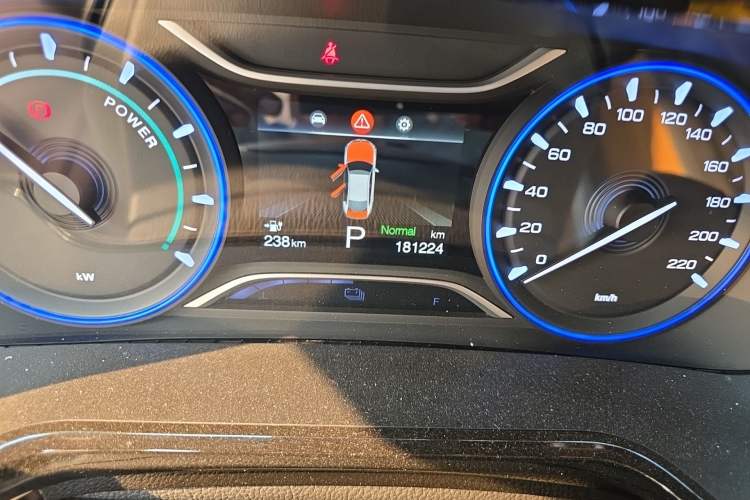 Used AION S 2022 Meizu 580 Odometer Close Up