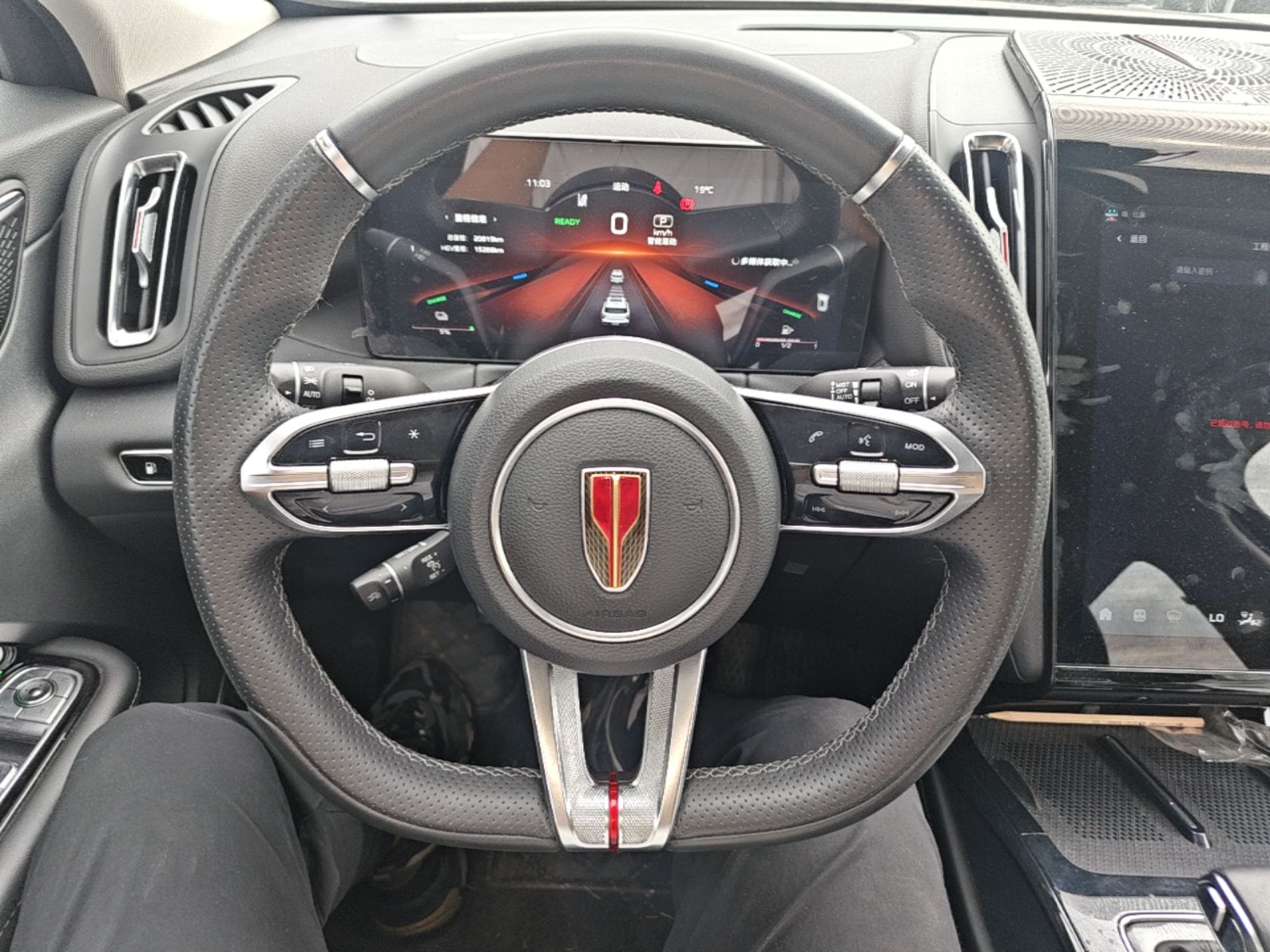 Hongqi HS3 PHEV 2025 Model 117km Jingwei Edition — снимка 13
