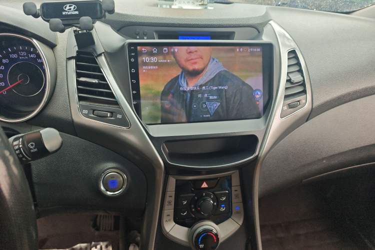 Used Hyundai Elantra (5th Generation / Langdong) 2012 1.6L Manual Leading Model