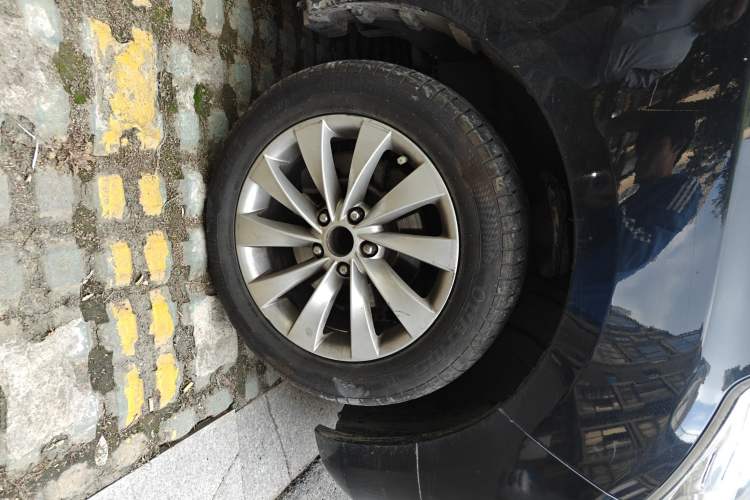 Used FORTHING CM7 2016 2.0T Automatic Luxury Edition
