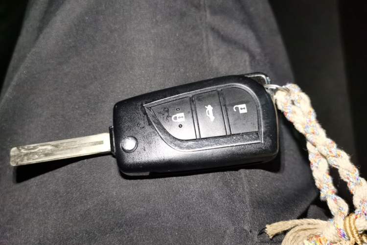 Used Toyota Reiz 2013 2.5S Elite Edition Vehicle Key