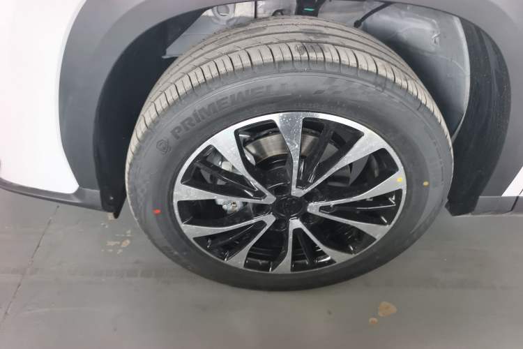 Used Geely Auto Emgrand X7 Sport 2026 Model 1.5TD Aspirational Left Front Wheel Hub