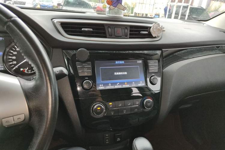 Used Nissan Qashqai 2017 2.0L CVT Smart Enjoyment Version China VI Standard