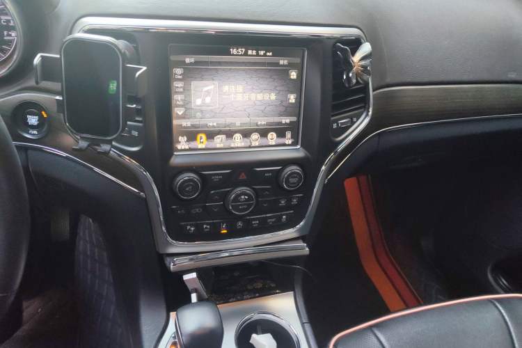 Used Jeep Grand Cherokee 2017 3.6L Luxury Navigation Edition
