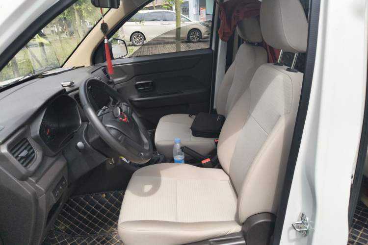 Used Wuling Hongguang V 2022 1.5L Jingqu Version Hydraulic Power Steering LAR Left Front Seat