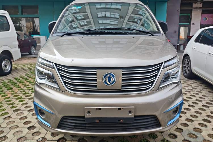 Used FORTHING Lingzhi M5 2020 Long-Range Luxury 7-Seater Model
